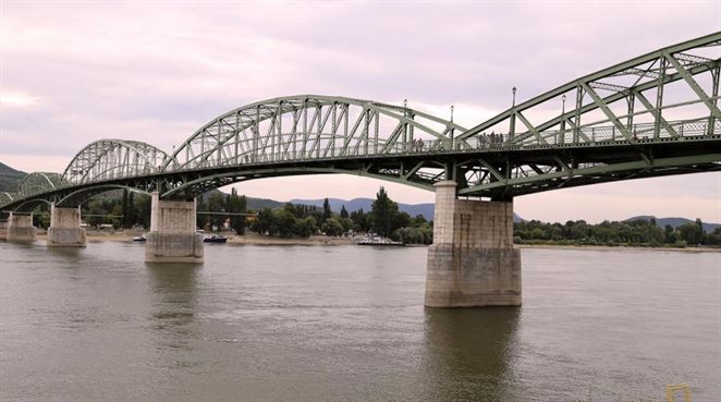 Obyvatelia Štúrova dostanú účinnejšiu protipovodňovú ochranu