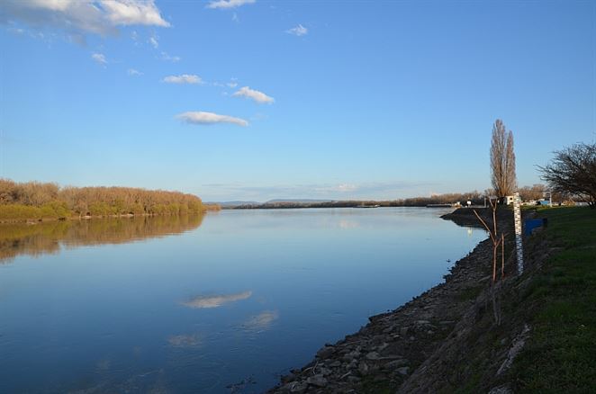 V Komárne prejde úpravou 600 metrový protipovodňový múr